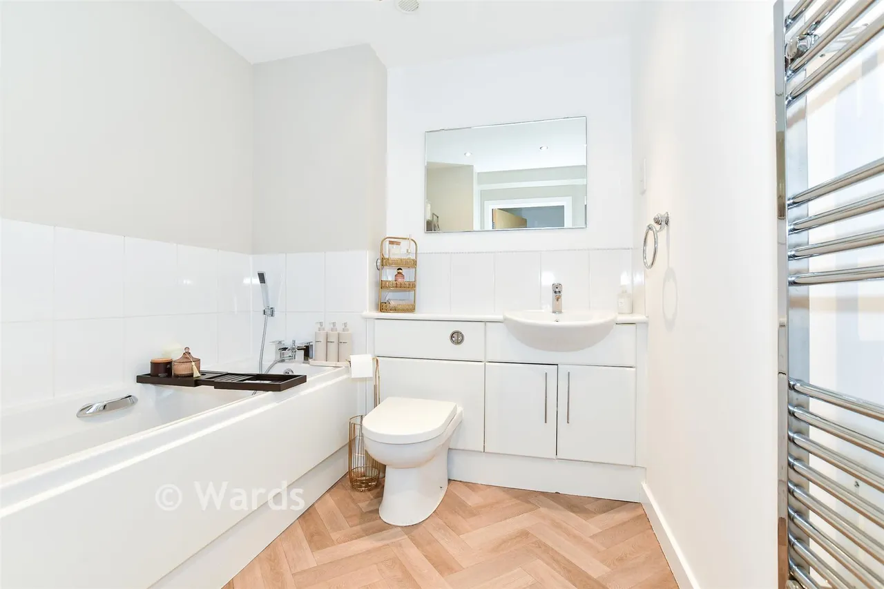 Ingram Close, Larkfield, ME20, photo 9