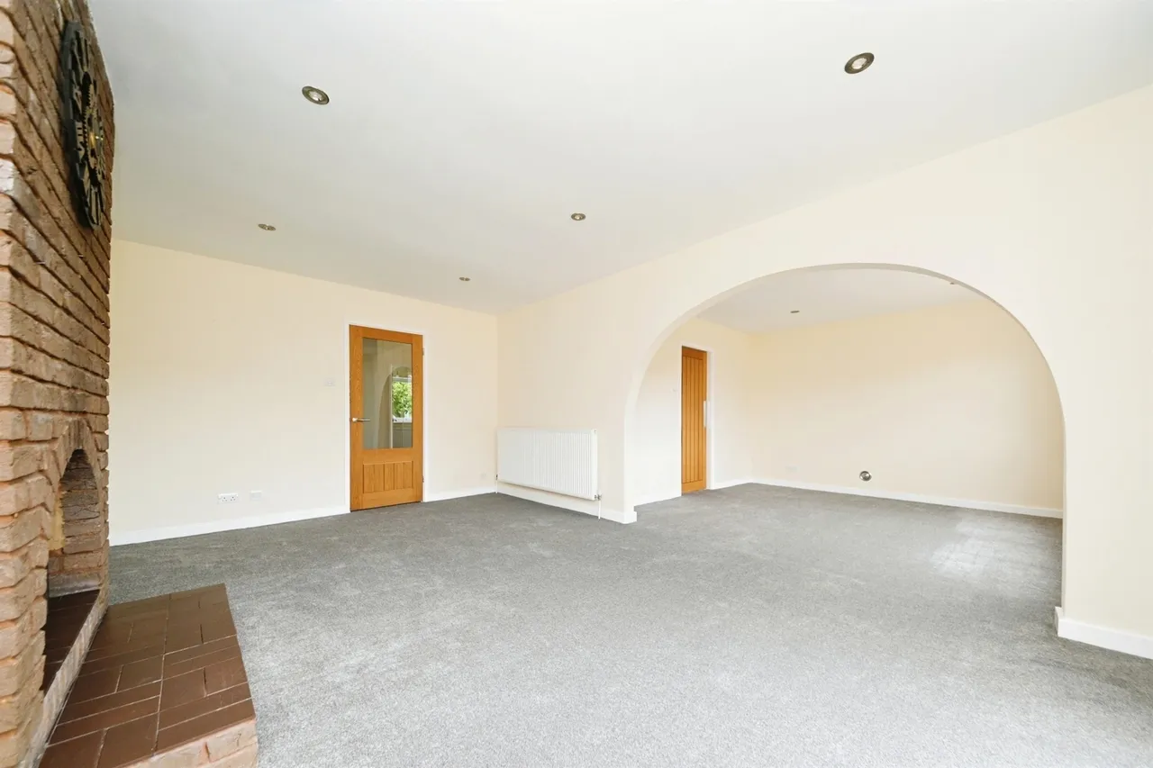 Birch Grove, West Winch, PE33, photo 6