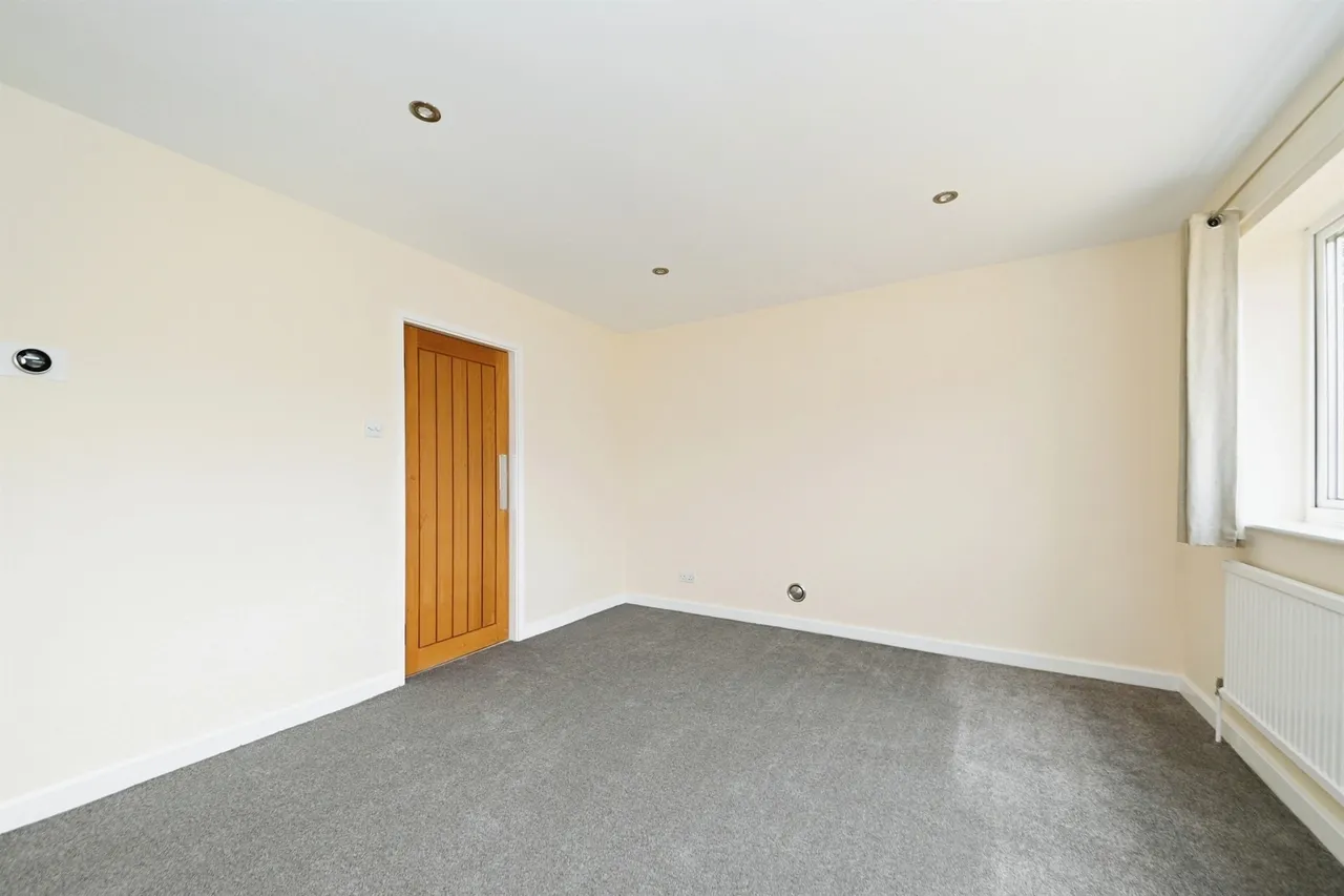 Birch Grove, West Winch, PE33, photo 8