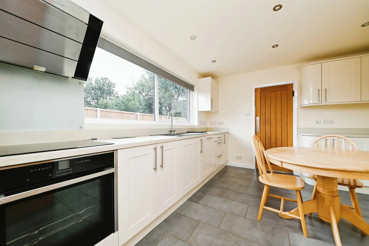 Birch Grove, West Winch, PE33, photo 4