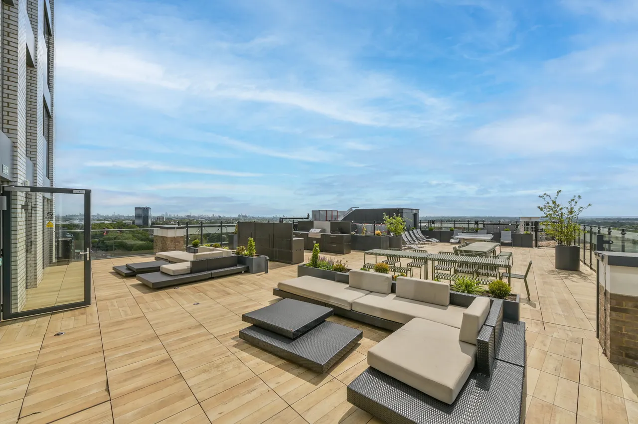 Brentford, TW8, photo 41