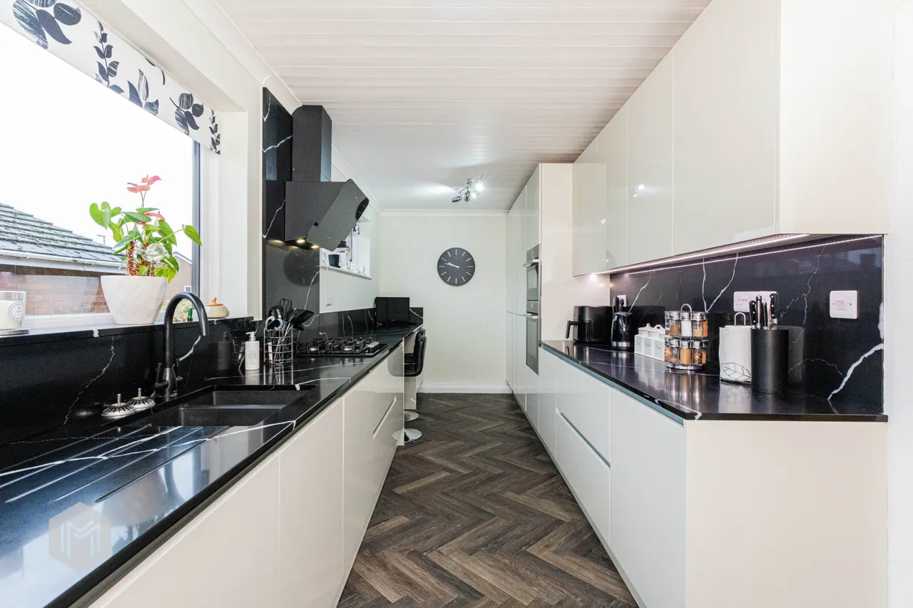 Laburnum Park, Bolton, BL2 3BX, photo 6
