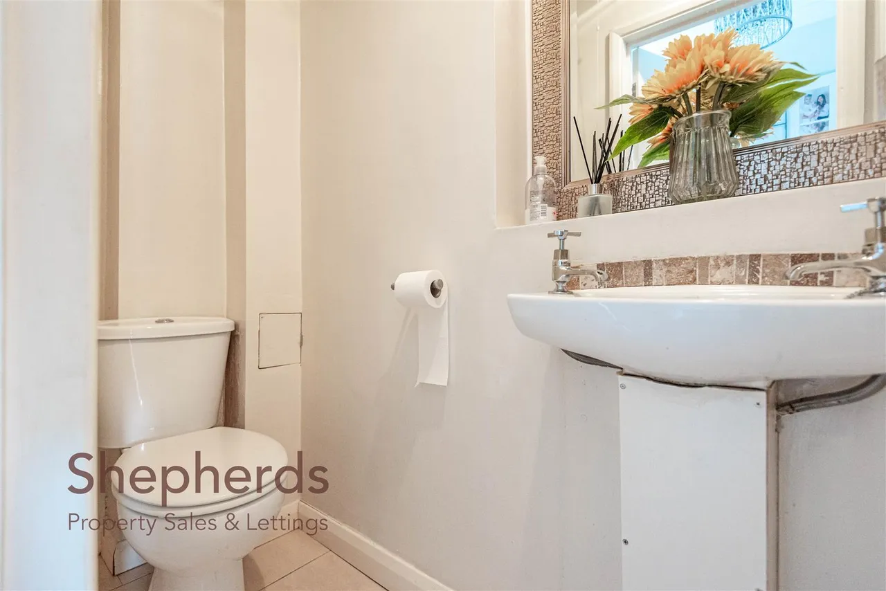 Westlea Road, Broxbourne, EN10, photo 22