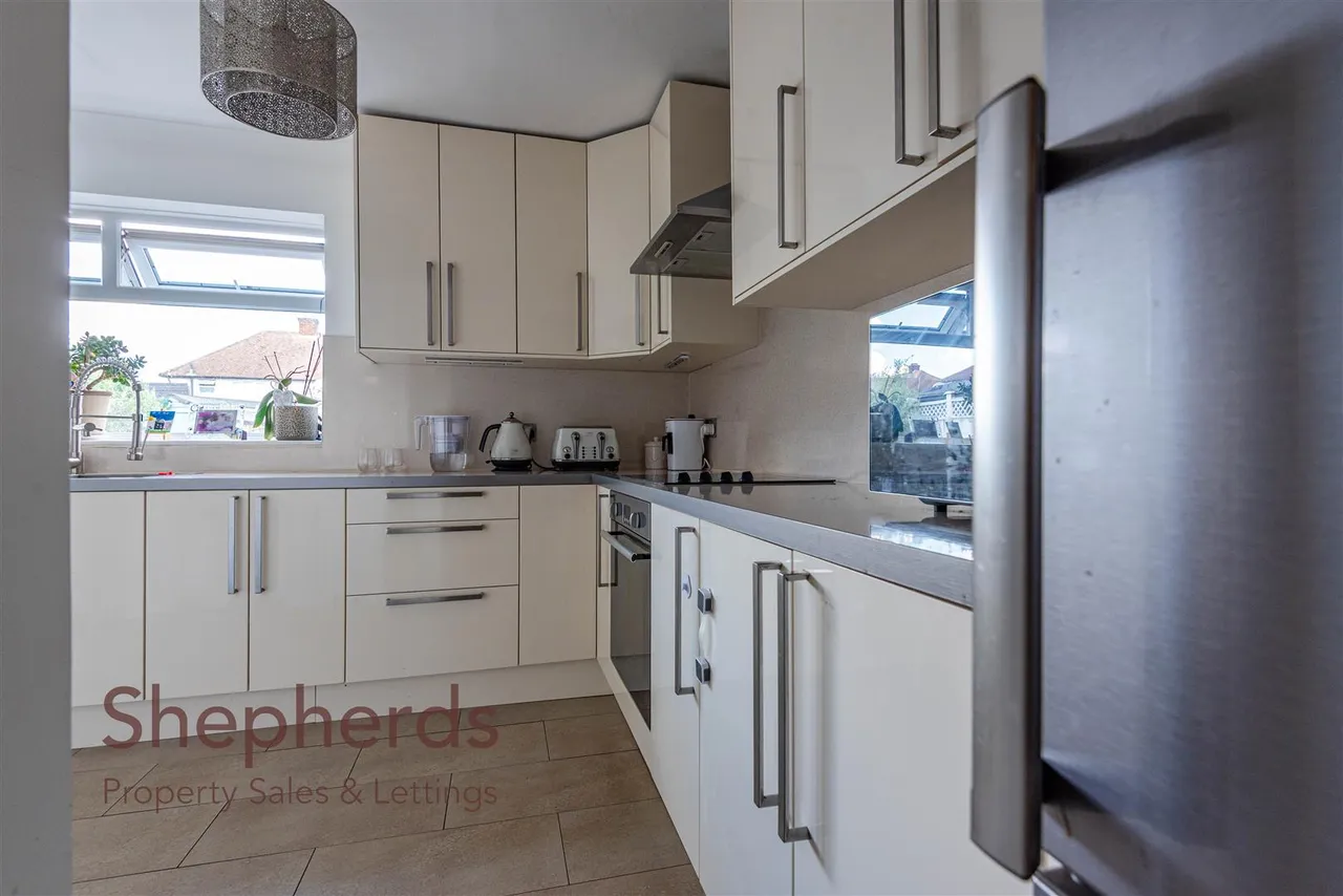 Westlea Road, Broxbourne, EN10, photo 21