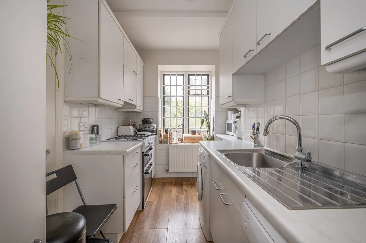 Manor Fields, London, SW15, photo 6