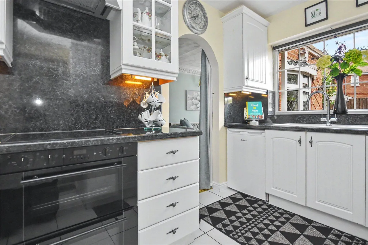 Goodwood Avenue, Kippax, LS25, photo 12