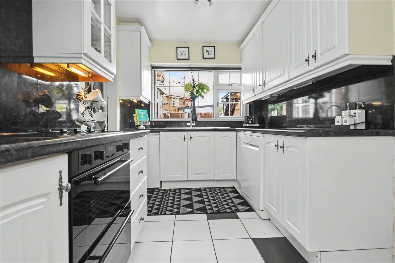 Goodwood Avenue, Kippax, LS25, photo 3