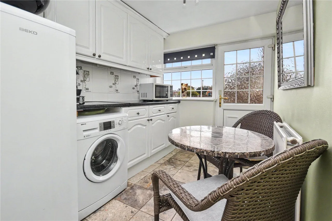 Goodwood Avenue, Kippax, LS25, photo 15