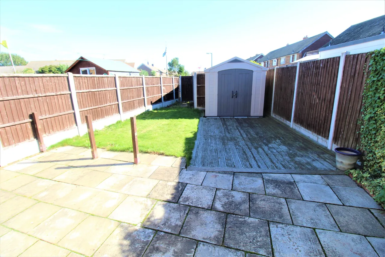Tasker Road, Grays, Essex, RM16 4QS, photo 5