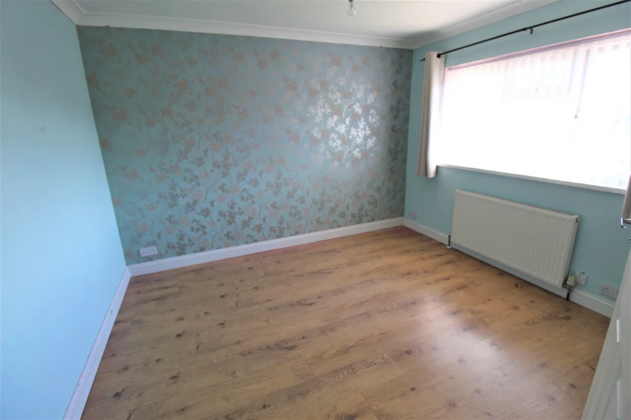 Tasker Road, Grays, Essex, RM16 4QS, photo 6