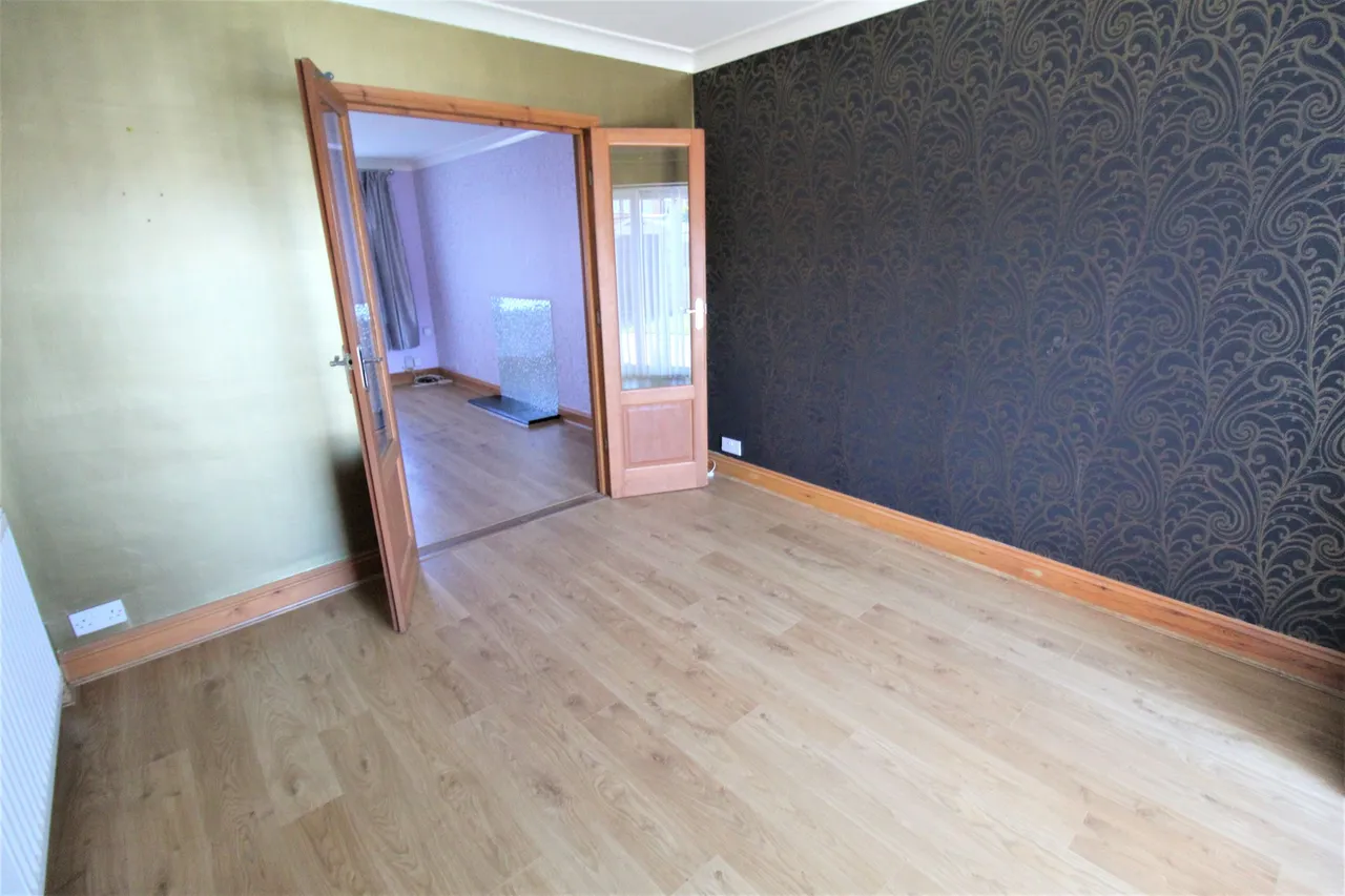 Tasker Road, Grays, Essex, RM16 4QS, photo 3