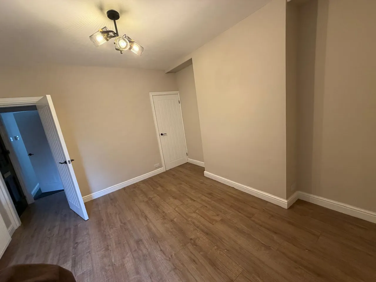 Old Hall Road, Chesterfield, S40, photo 7