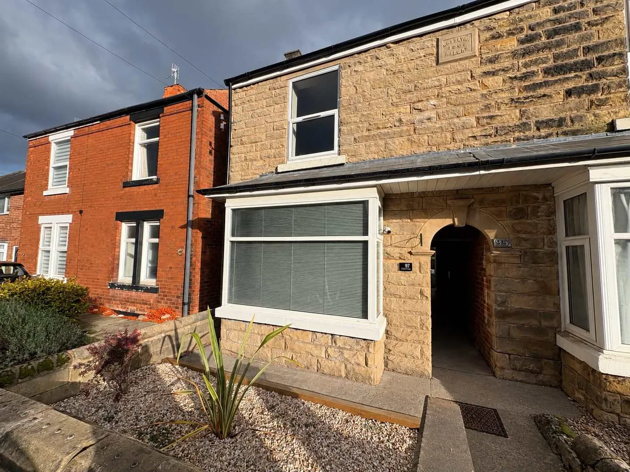 3 bed house to rent, Old Hall Road, Chesterfield, S40
