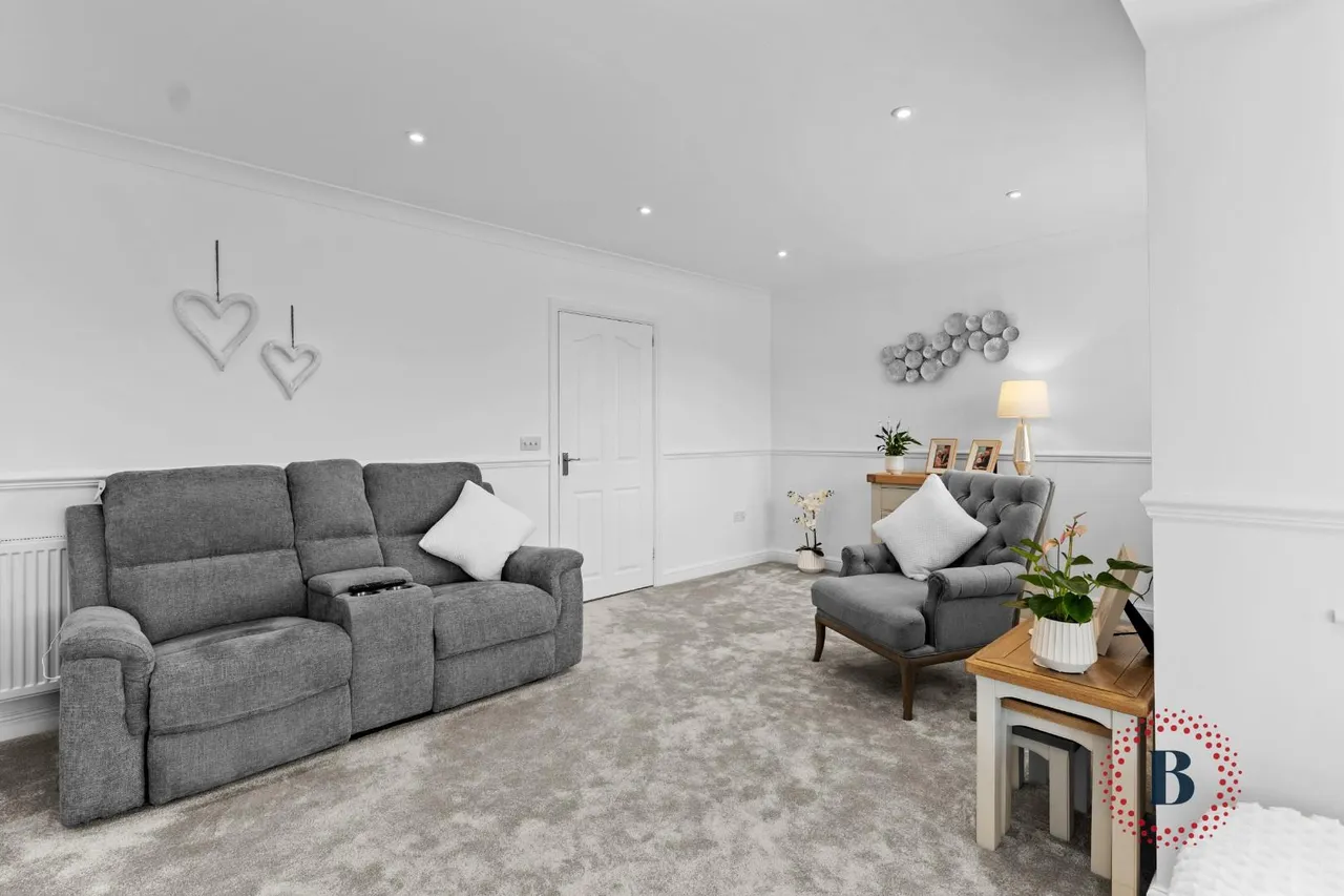 Beale Close, Bishops Tachbrook, Leamington Spa, photo 11