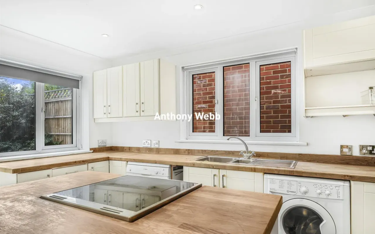 Meadowcroft Road, Palmers Green, N13, photo 8