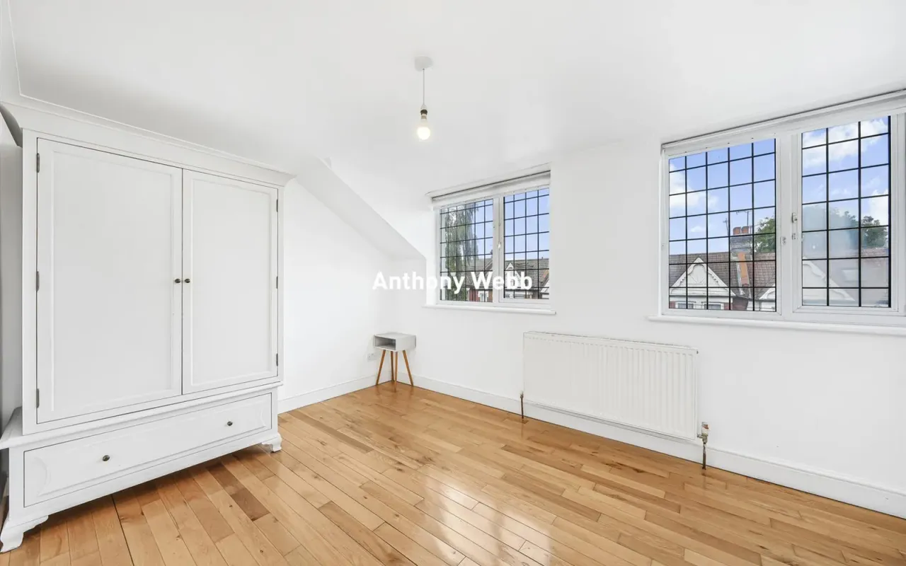 Meadowcroft Road, Palmers Green, N13, photo 18