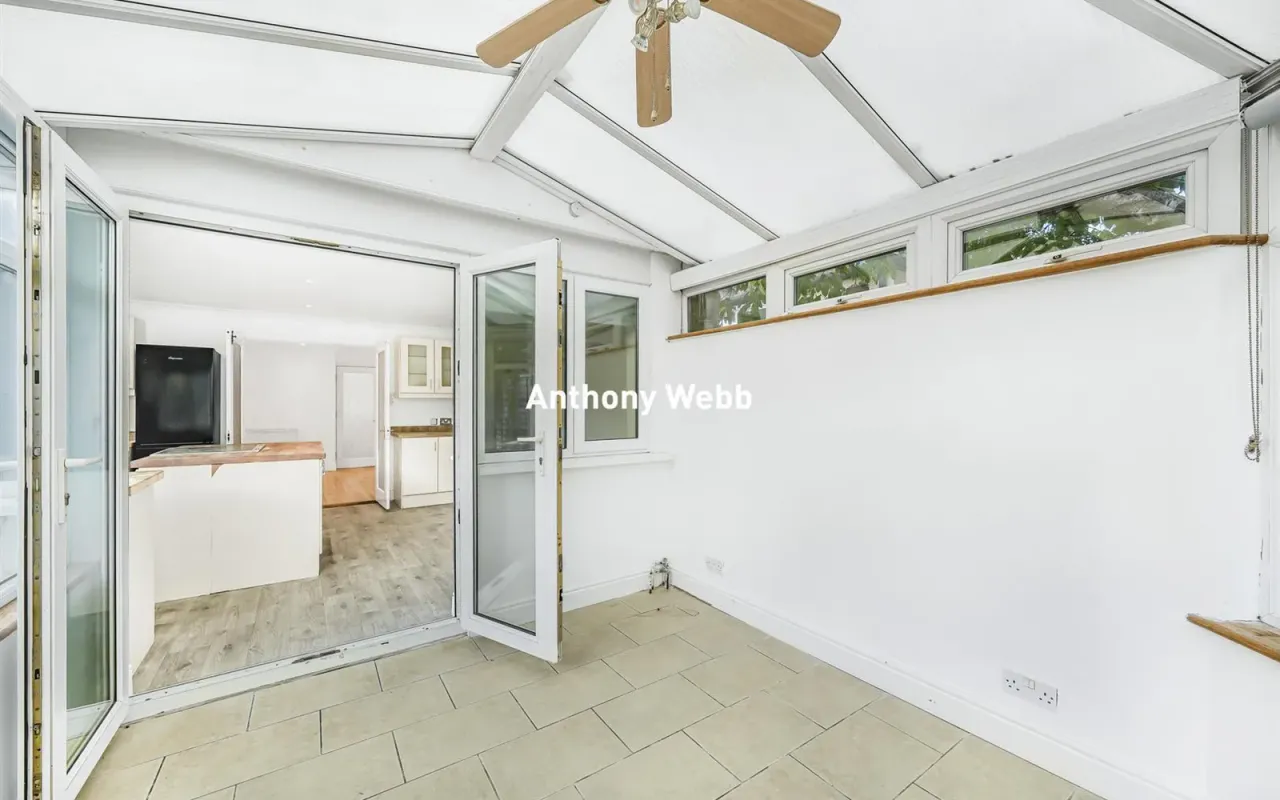 Meadowcroft Road, Palmers Green, N13, photo 12