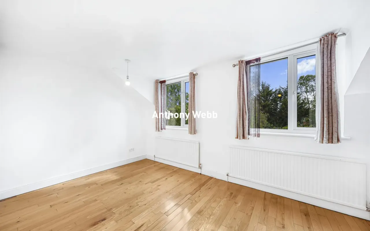Meadowcroft Road, Palmers Green, N13, photo 20