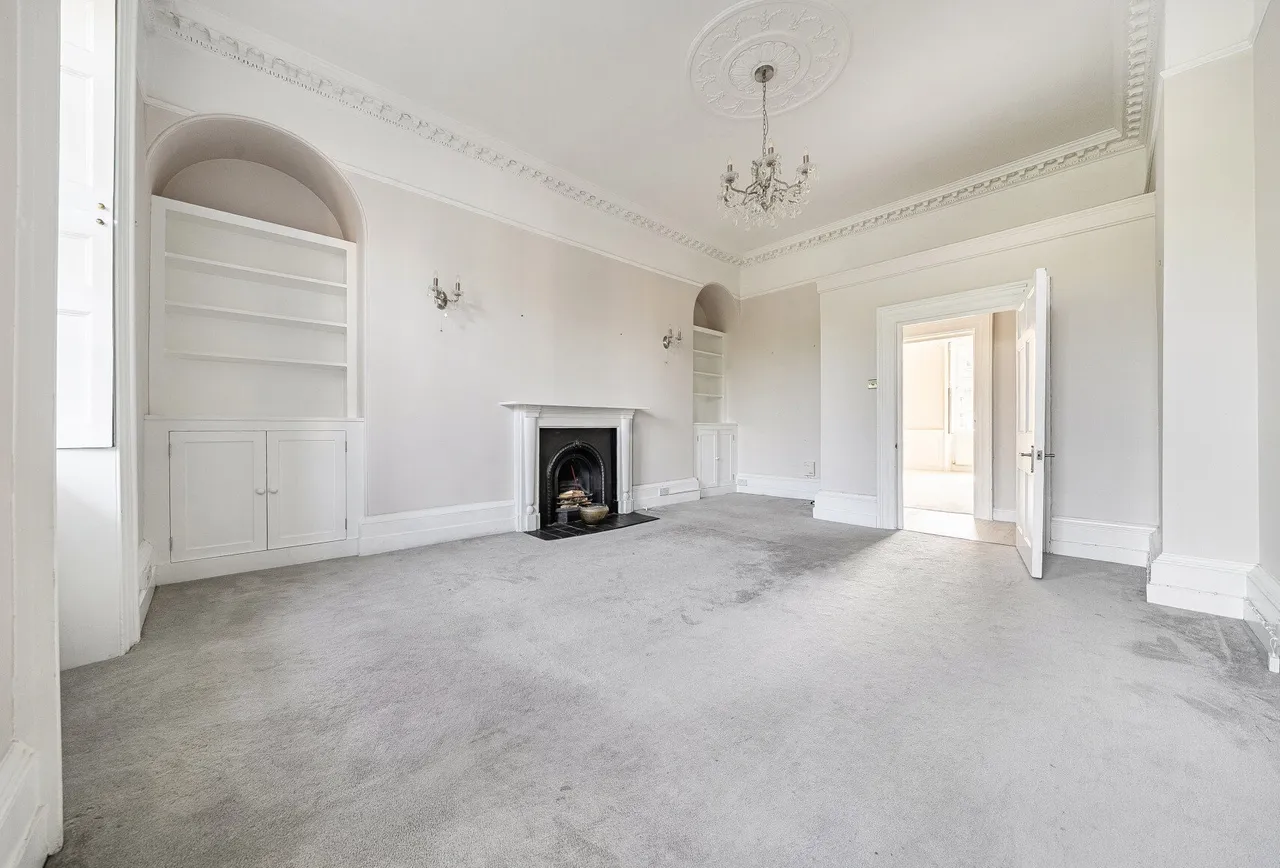 1 bed flat for sale — Queens Parade, BA1 2NJ
