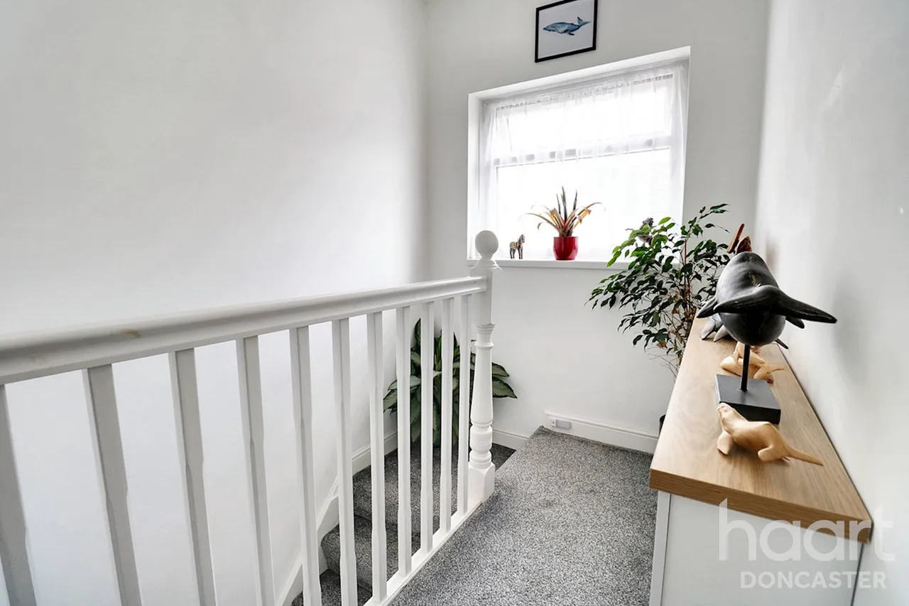 Kings Terrace, Askern, DN6, photo 16