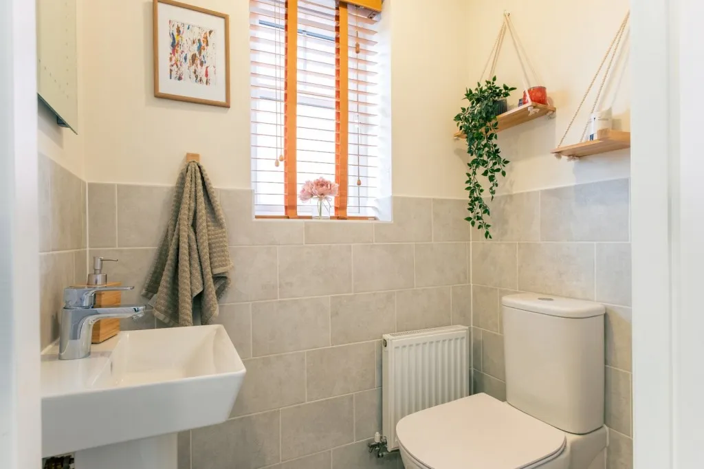 Evans Road, East Leake, LE12, photo 9