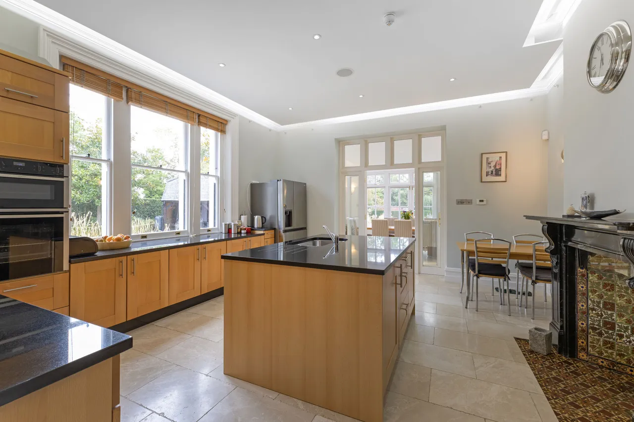 Staines Road, Wraysbury, TW19, photo 11