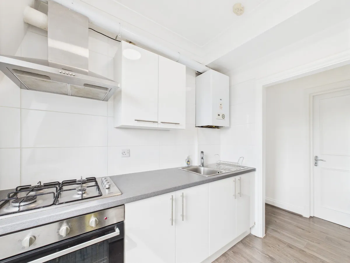 London, NW6, photo 11