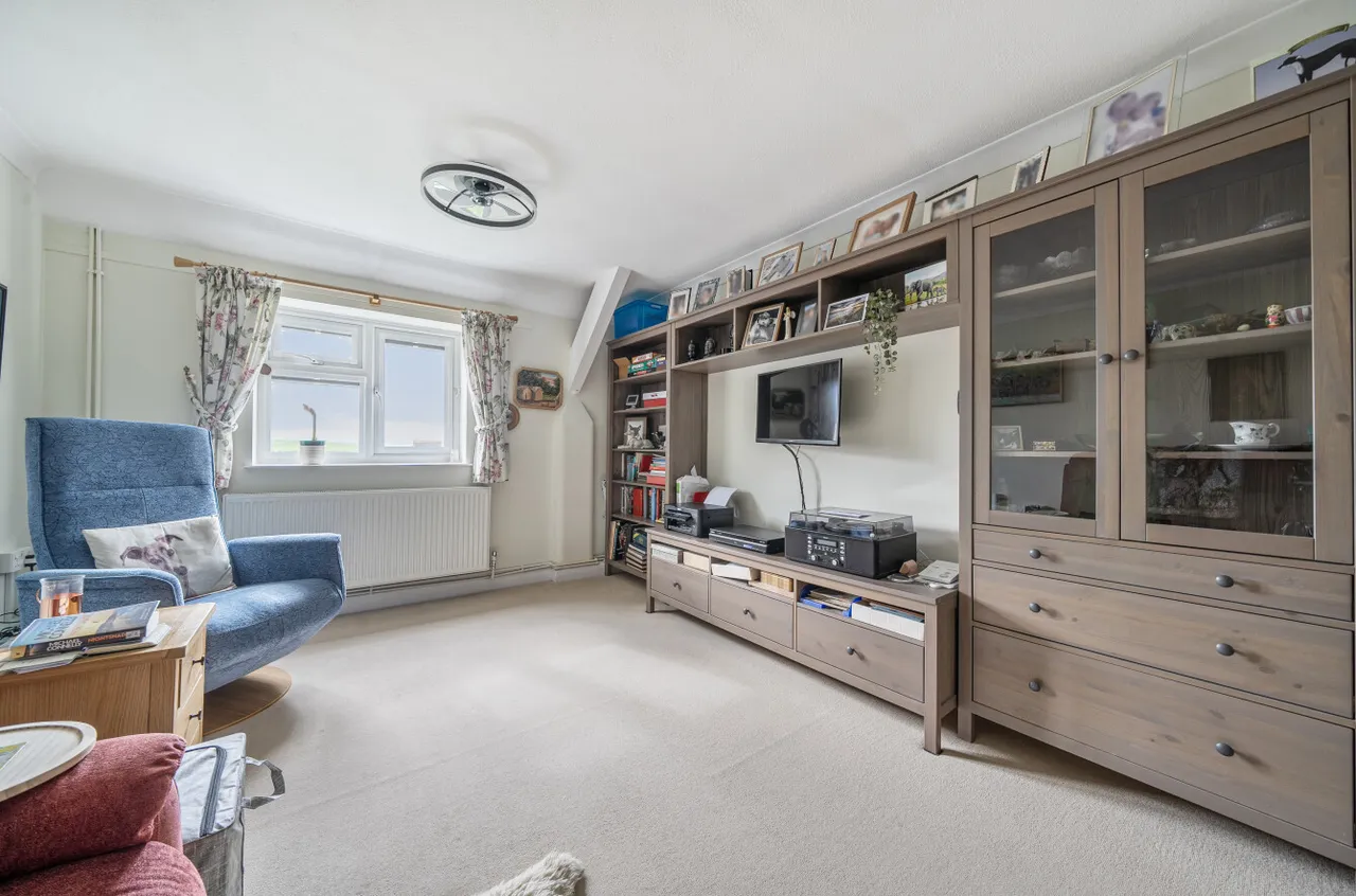 Gorringe Avenue, Southdowns, DA4, photo 11