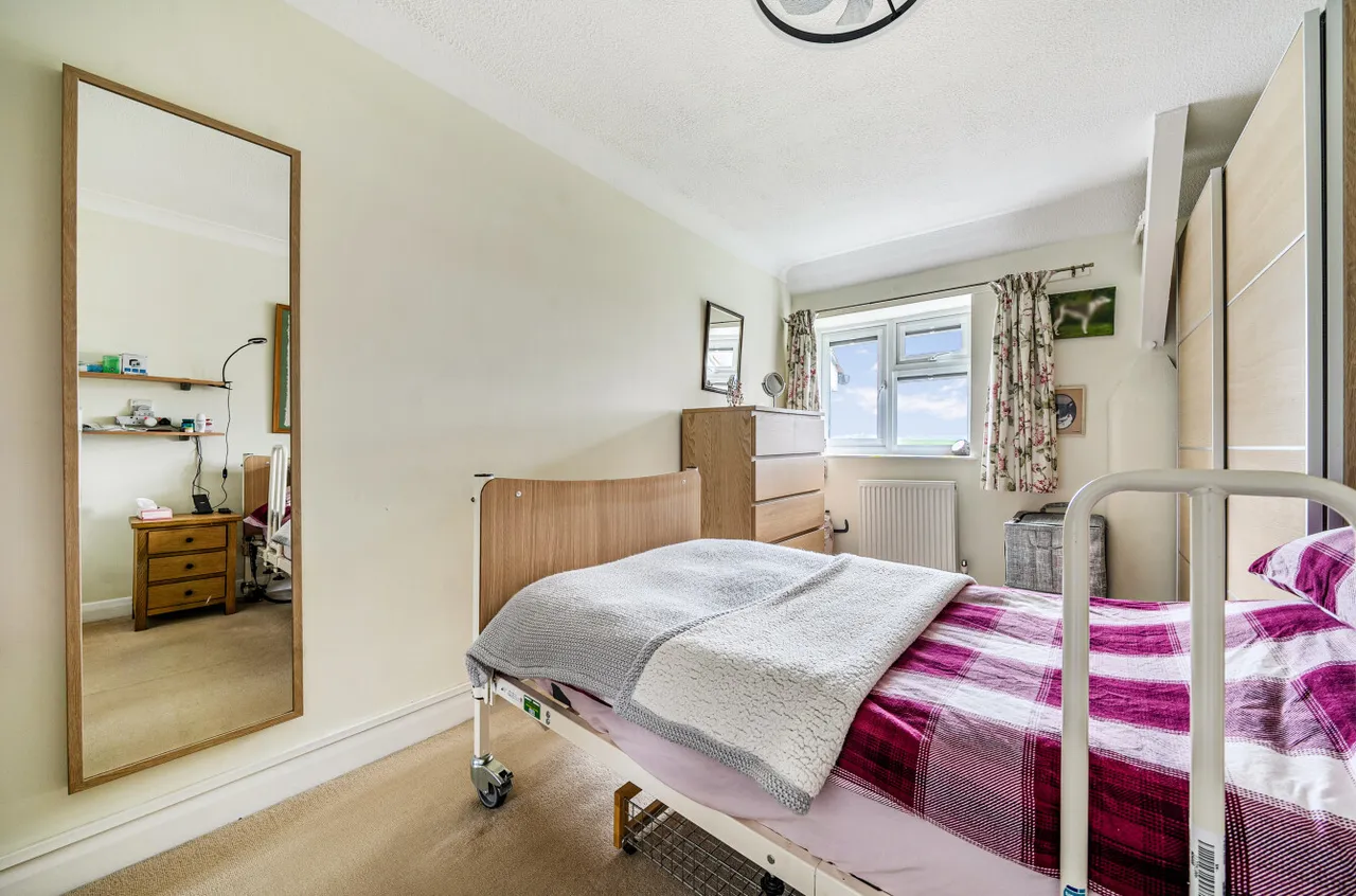 Gorringe Avenue, Southdowns, DA4, photo 4
