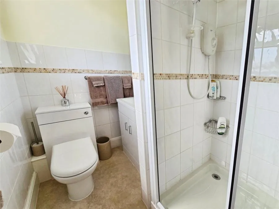 Princes Road, Freshwater, PO40, photo 16