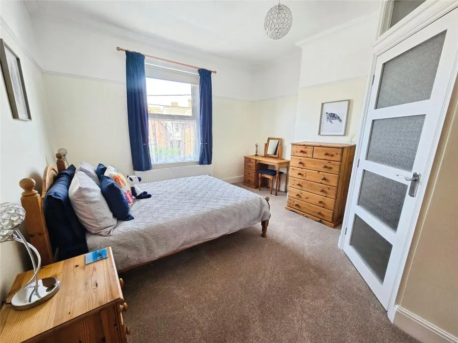 Princes Road, Freshwater, PO40, photo 17