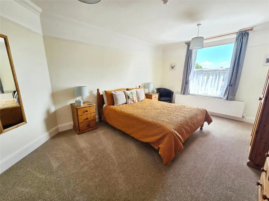Princes Road, Freshwater, PO40, photo 15
