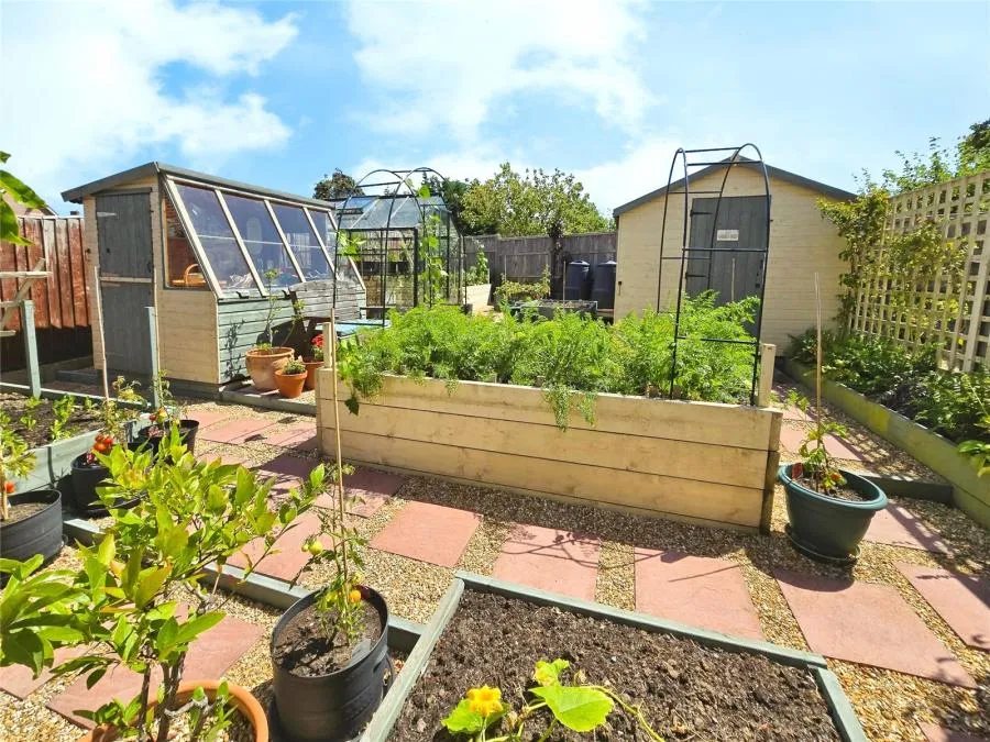 Princes Road, Freshwater, PO40, photo 23