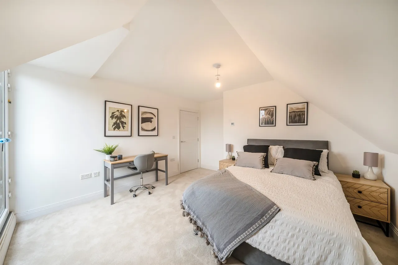 Hartfield Road, London, photo 3