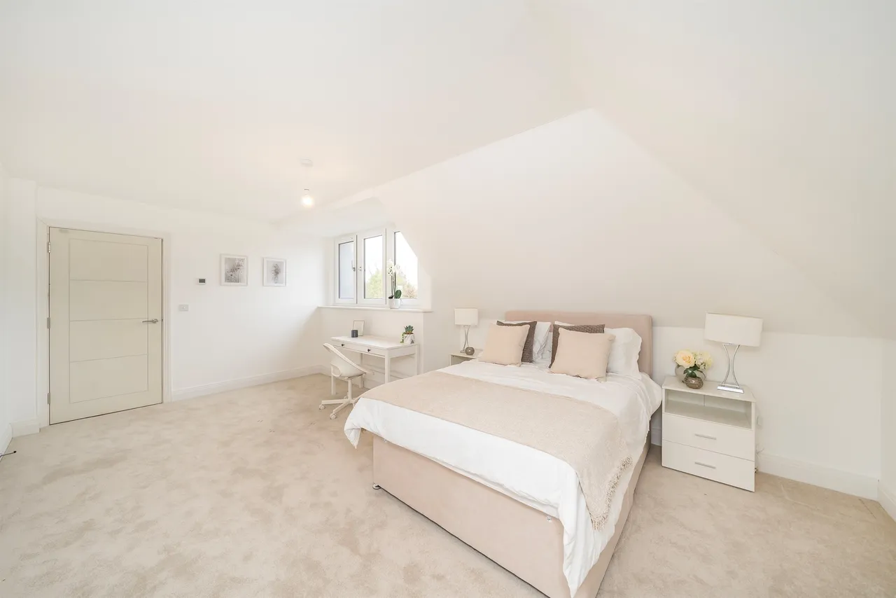 Hartfield Road, London, photo 2