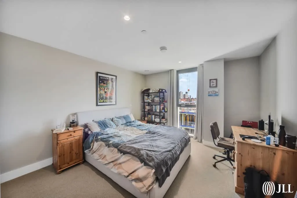 Barley Lane, London, E15, photo 6
