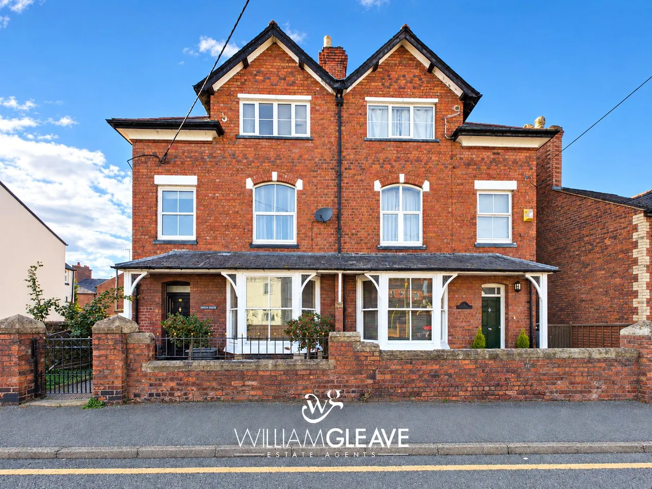 5 bed house for sale, Halkyn Street, Flint, CH6