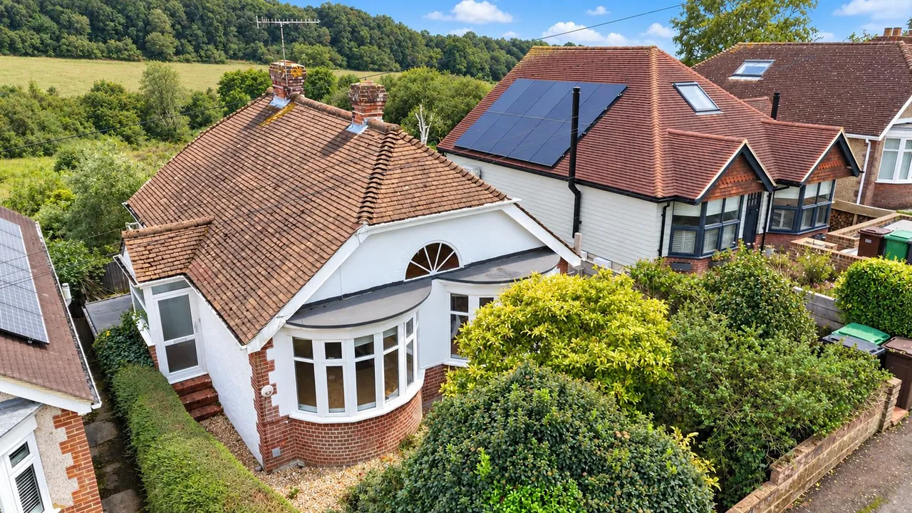 3 bed house for sale, Fairlight Avenue, Hastings