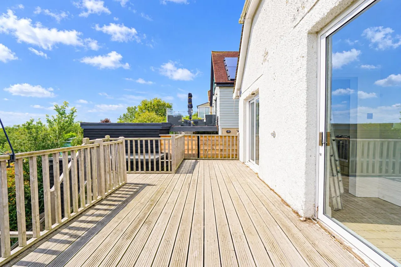 Fairlight Avenue, Hastings, photo 15