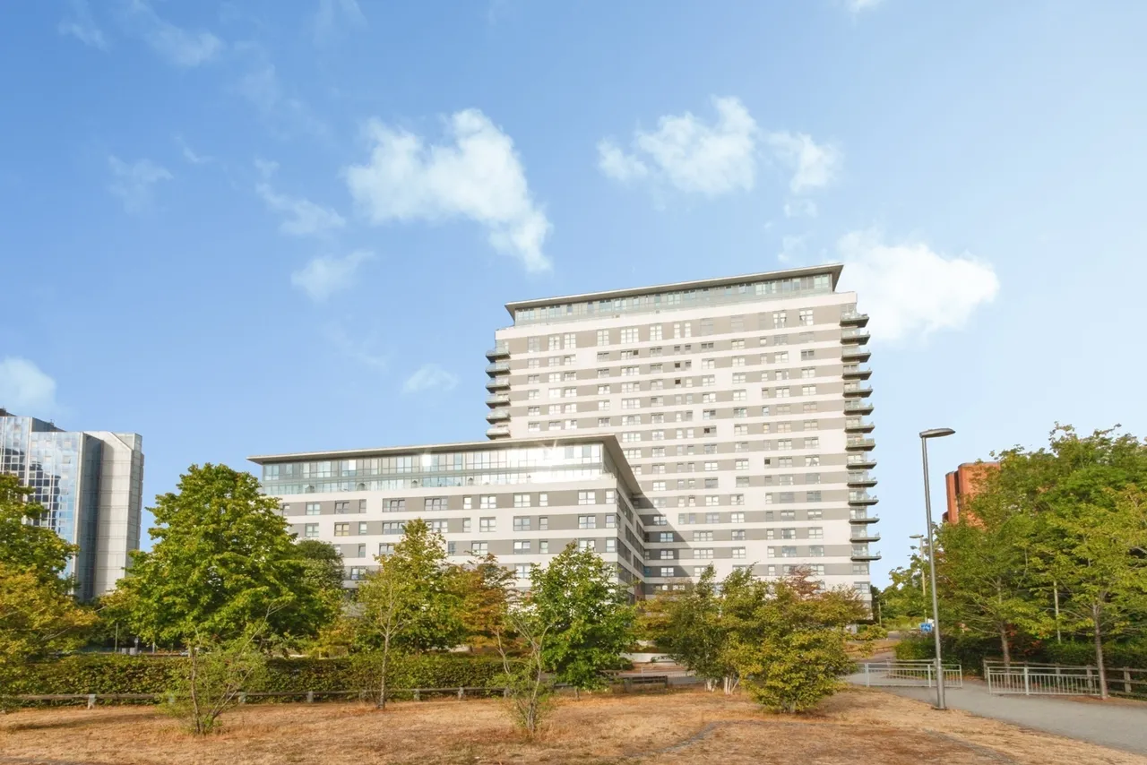 Alencon Link, Basingstoke, RG21, photo 5