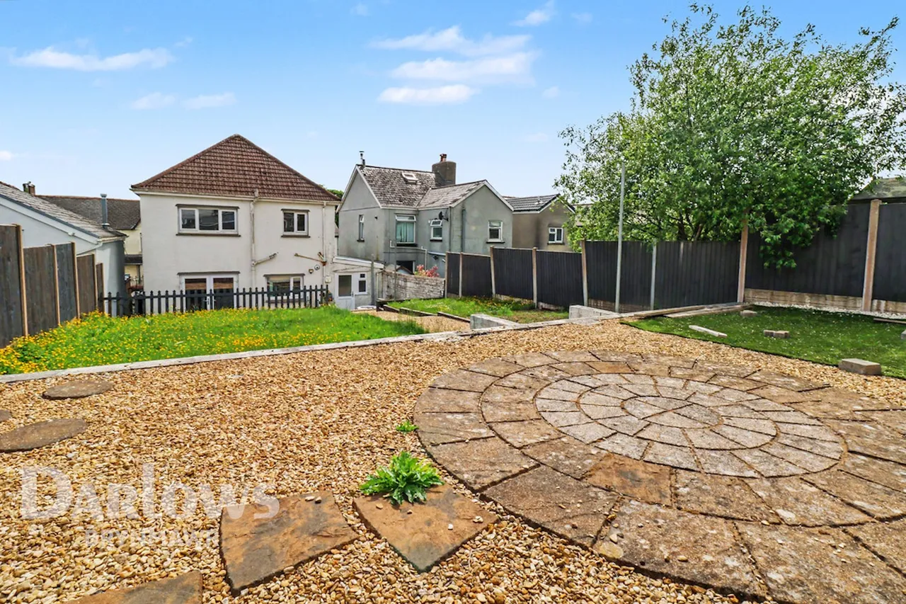 King Street, Brynmawr, photo 26