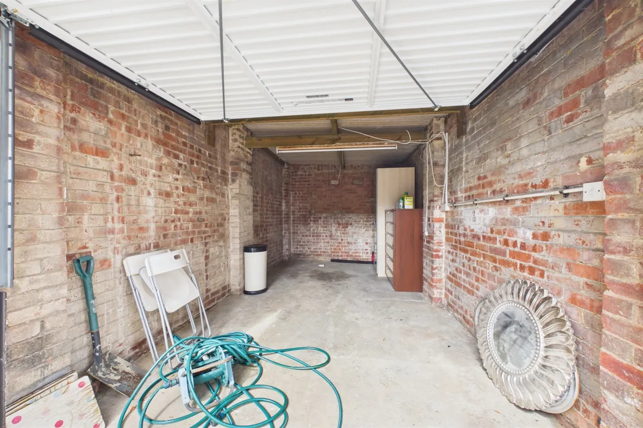 New Malden, Greater London, KT3 3TY, photo 17