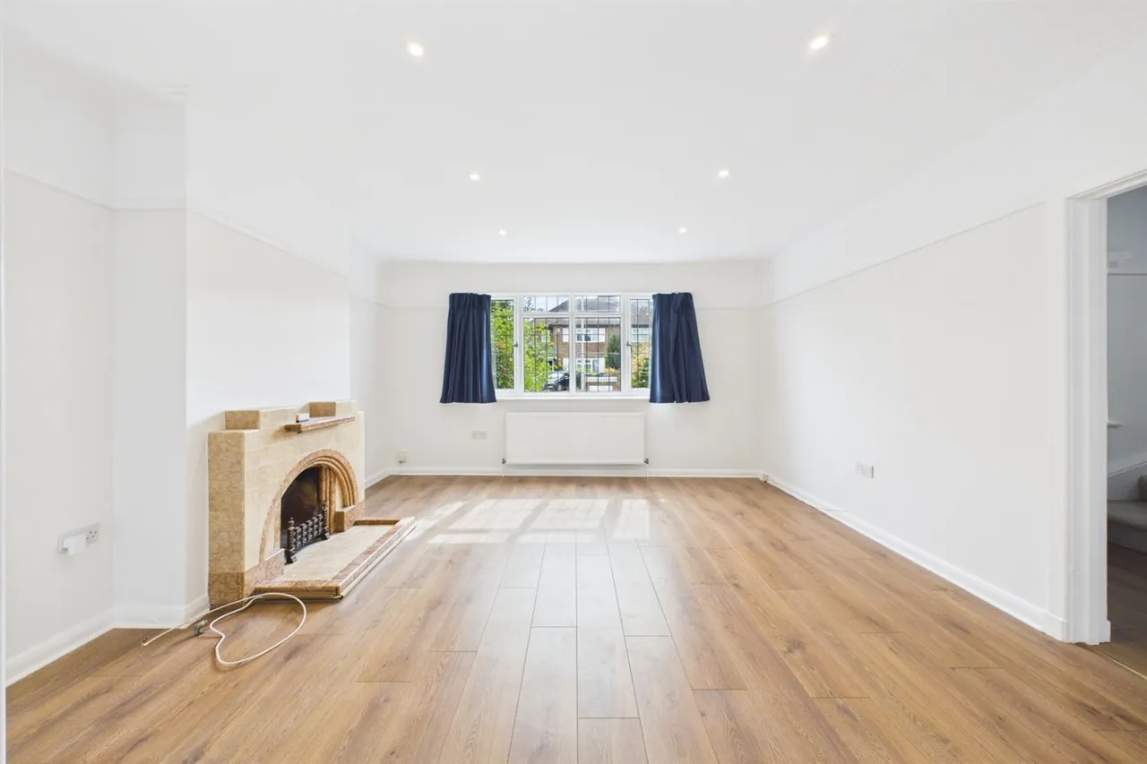 3 bed house to rent — New Malden, Greater London, KT3 3TY