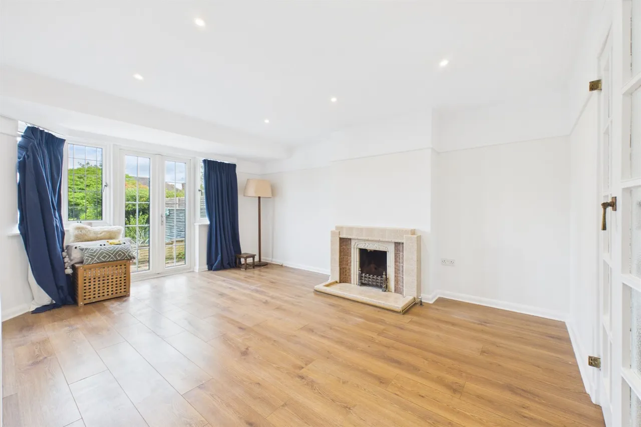 New Malden, Greater London, KT3 3TY, photo 5
