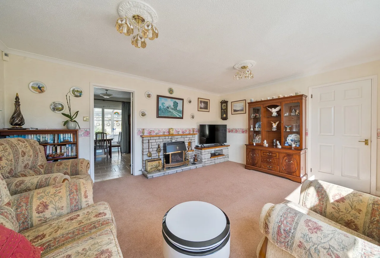 Welton Grove, Somerset, Midsomer Norton, BA3 2TU, photo 7