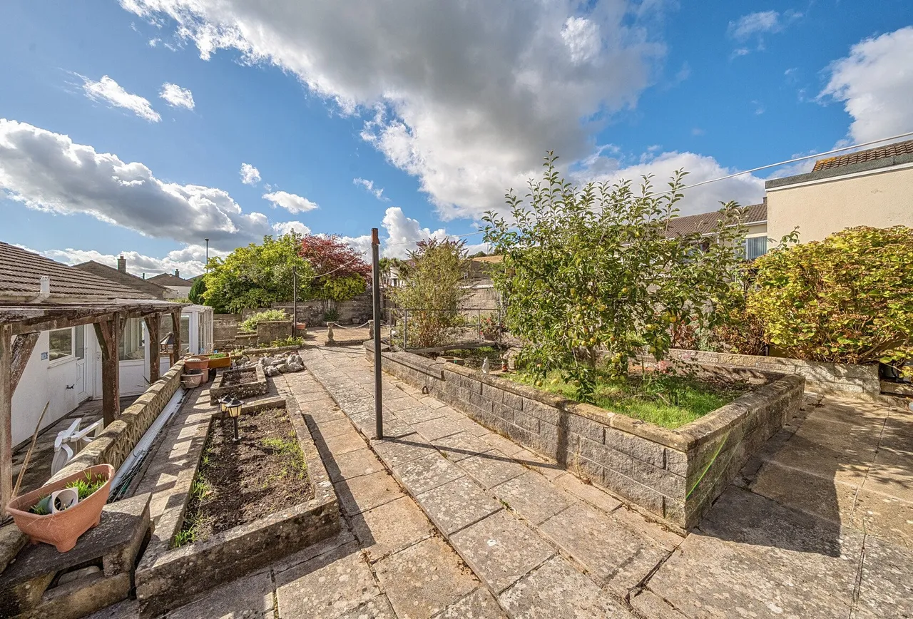 Welton Grove, Somerset, Midsomer Norton, BA3 2TU, photo 17