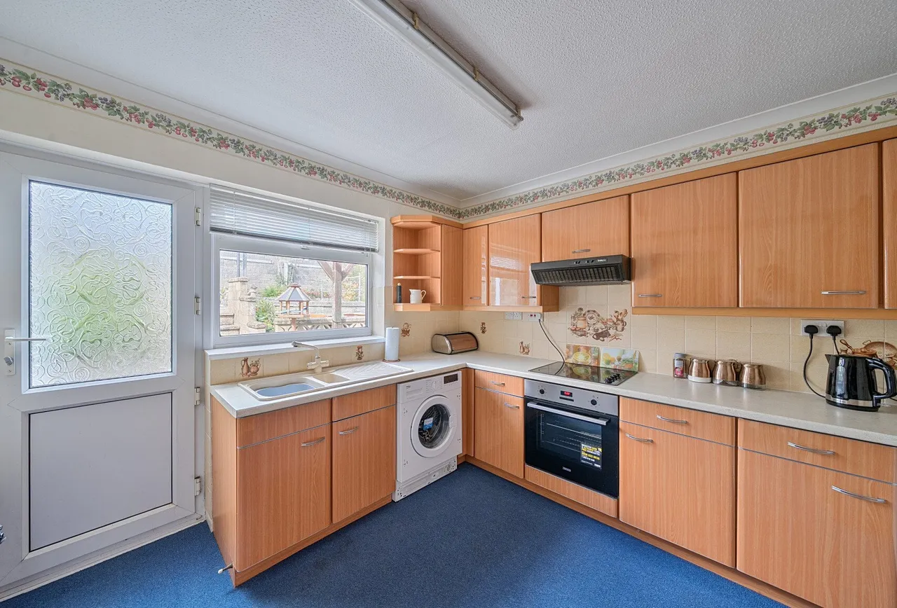 Welton Grove, Somerset, Midsomer Norton, BA3 2TU, photo 10