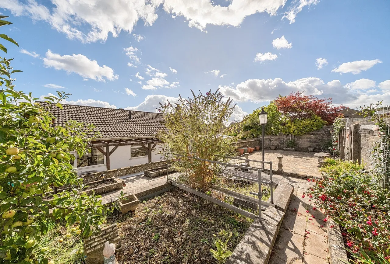 Welton Grove, Somerset, Midsomer Norton, BA3 2TU, photo 19