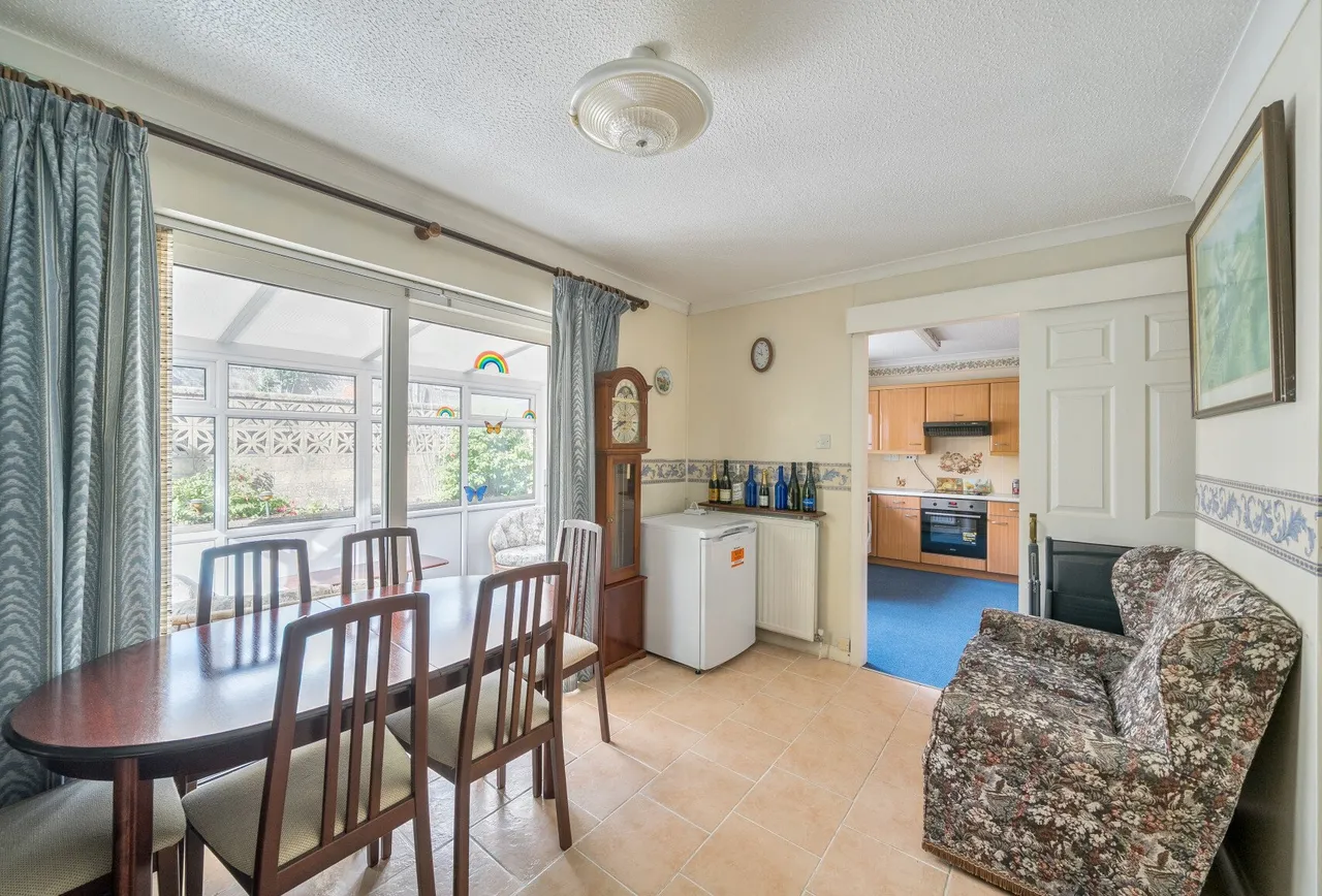 Welton Grove, Somerset, Midsomer Norton, BA3 2TU, photo 9