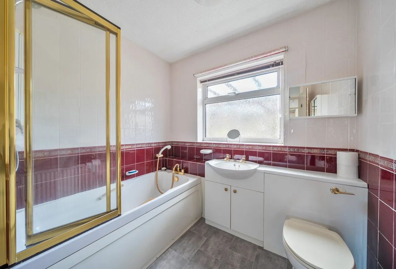 Welton Grove, Somerset, Midsomer Norton, BA3 2TU, photo 15